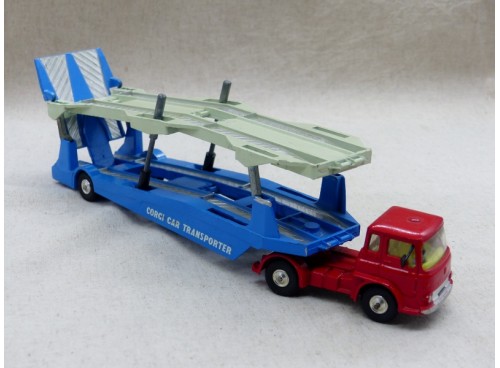 Corgi Toys 1105 Carrimore Car Transporter with Bedford Tractor unit avant