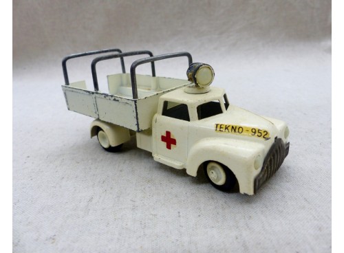 Tekno 952 Camion Dodge Ambulance croix rouge