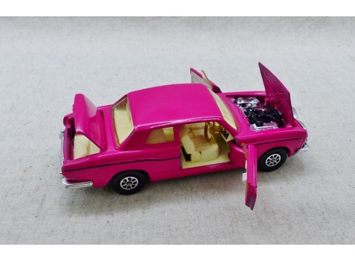 Corgi Toys 274 Bentley Mulliner Park Ward Series T Coupe Rose (Pink) 1/43° ouvrants
