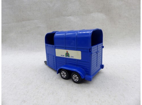 Corgi Toys Gift Set 45 Land Rover Mounted Police and trailer / Fabraique au cours des années 80 avec Van Chevaux