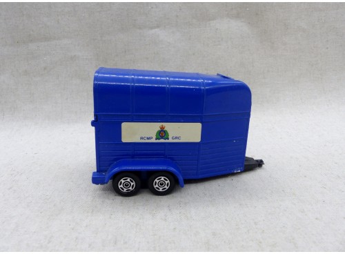 Corgi Toys Gift Set 45 Land Rover Mounted Police and trailer / Fabraique au cours des années 80 avec Van Chevaux