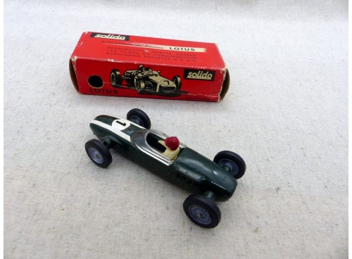 Solido 118 Lotus avec Boite d'Origine dessus