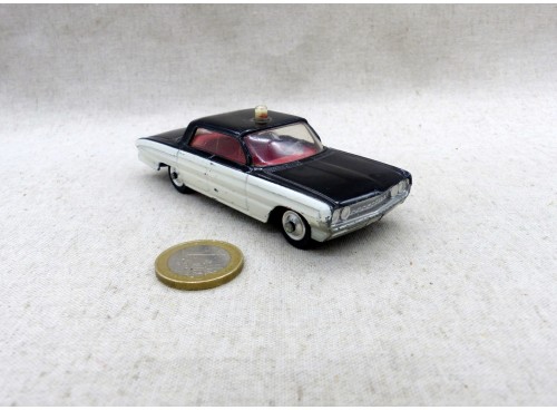 Corgi Toys 237 Oldsmobile Super 88 Sheriff's Police Car