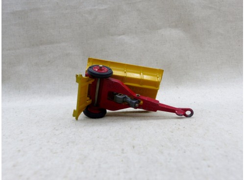 Corgi Toys 51 Massey Ferguson 30 cwt Trailer / Remorque Agricole dessous
