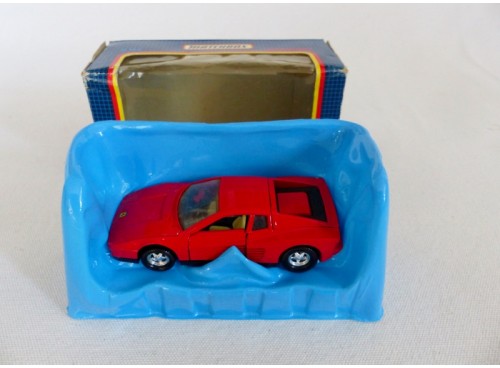 Matchbox KingSize K-149 SuperKings Ferrari Testarossa capot levé