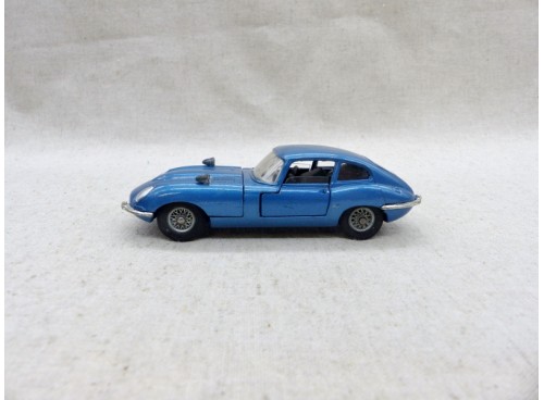 Corgi Toys 335 Jaguar E Coupé 2 + 2 bleu  gauche