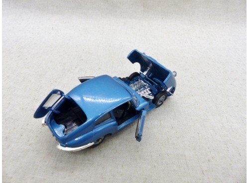 Corgi Toys 335 Jaguar E Coupé 2 + 2 bleu dessus ouvert