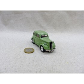 Corgi Toys D701 Ford Popular 103E Saloon Vert pâle / Pale Green