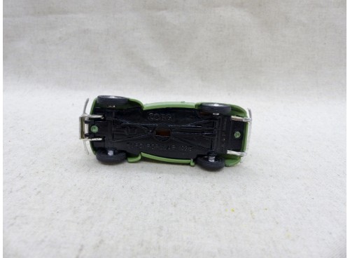 Corgi Toys D701 Ford Popular 103E Saloon Vert pâle / Pale Green