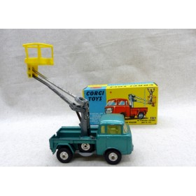 Corgi Toys 478  Jeep FC 150 Hydraulic Tower Wagon
