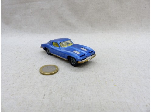 Corgi Toys 310 Chevrolet Corvette Sting Ray