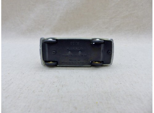 voiture miniature Märklin 8018 Ford Taunus dessous