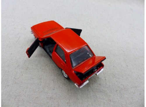 Schuco 301611 Modell Audi 80 ouvrants