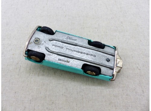 Tekno 809 Ford Thunderbird 1/43° dessous