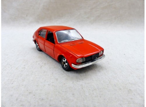 MEBETOYS A57 Alfa Romeo Alfasud 4 Portes Orange
