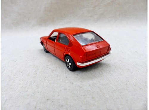MEBETOYS A57 Alfa Romeo Alfasud 4 Portes Orange dos