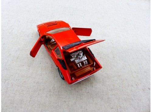 Mebetoys A 47 Lamborghini "Urraco" dessus