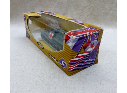 Solido 6244 AMX 13 VCI Militaire  Blindé Sanitaire coté