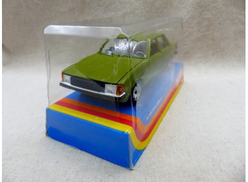 Hot Wheels 6733 Ford Granada NM en boite !