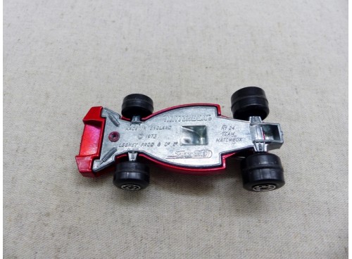 Matchbox Superfast MB 24 Formule Team Matchbox dessous