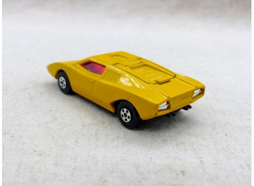 Matchbox Superfast MB 27 Lamborghini Countach arrière