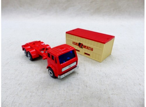 Matchbox Superfast MB42 Mercedes Container Truck Sea Land