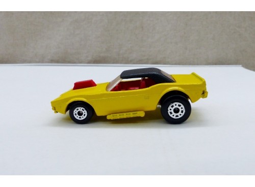 Matchbox Superfast MB 1 Dodge Challenger Yellow left side