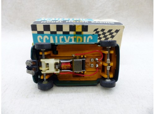 Scalextric C76 Mini Cooper vue de dessous
