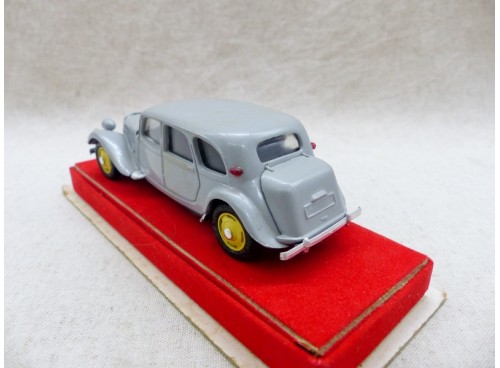 Dubray 18 Citroen Traction Avant 11 BC 1953 vue arrière