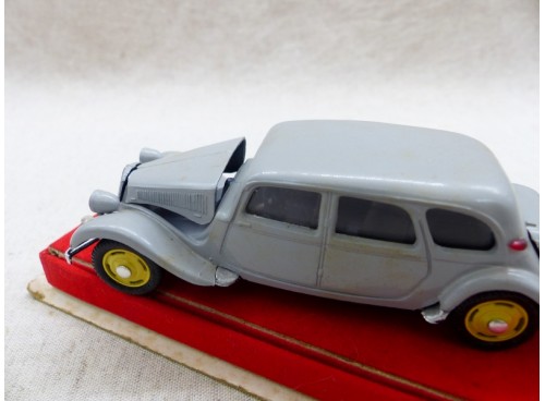 Dubray 18 Citroen Traction Avant 11 BC 1953 NM Boite