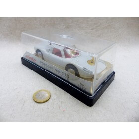 La voiture de course Electra miniature pour circuit électrique Scalextric  au 1/36e miniatures-toys