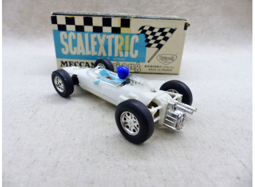 Scalextric C81 Formule Junior Cooper Blanche arrière