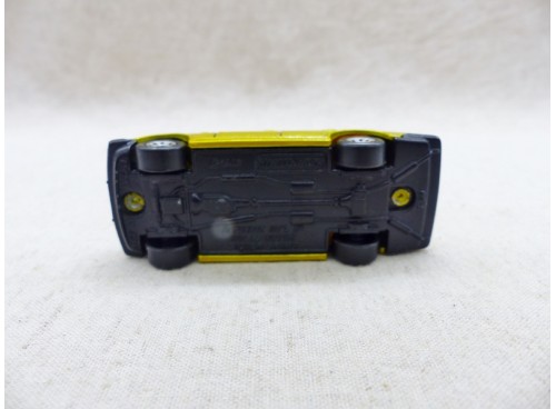 Matchbox Superfast MB 69 Rolls Royce Silver Spirit Gold vue de dessous