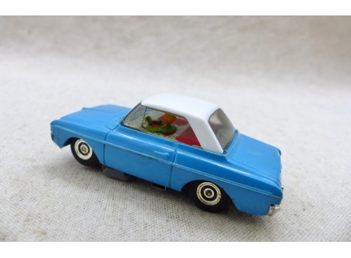 Faller AMS 4804 Ford Taunus 20M Bleue et Blanche avec détail personnage