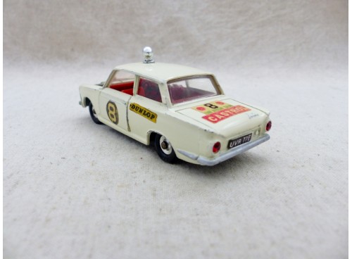 Dinky Toys 212 Ford Cortina Rallye East Africa Safari vue arrière