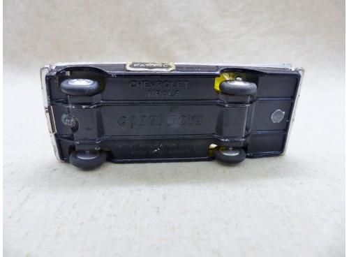 Corgi Toys 481 Chevrolet Impala Police Patrol Car dessous