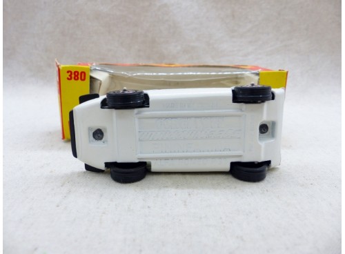 Corgi Toys 380 Alfa-Romeo Pinin Farina P.33 NM/Boite dessous