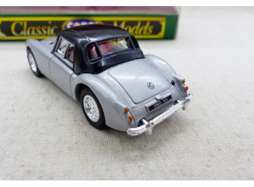 mibiature auto Corgi Toys D730 MGA Hard Top NM/Boite vue arrière