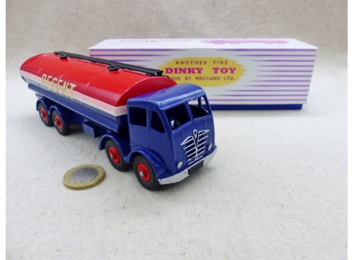 Dinky Toys 942 Foden 14 Ton "Regent" Tanker Restauré
