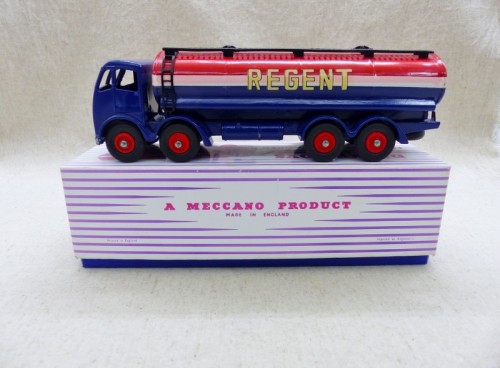 Dinky Toys 942 Foden 14 Ton "Regent" Tanker Restauré gauche