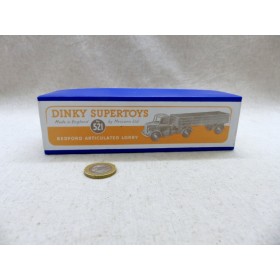 Dinky Toys 521 Bedford Articulated Lorry restauré et superbe