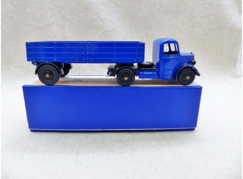Dinky Toys 521 Bedford Articulated Lorry restauré et superbe droit