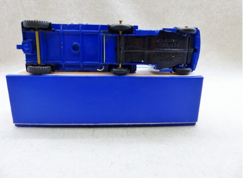 Dinky Toys 521 Bedford Articulated Lorry restauré et superbe dessous