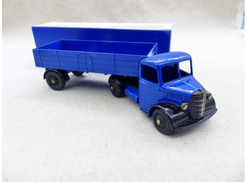 Dinky Toys 521 Bedford Articulated Lorry restauré et superbe