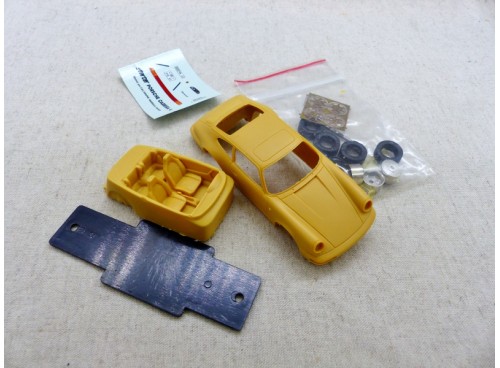 Starter Porsche Carrera 4 en Kit 1/43° Neuve Boite détails maquette voiture