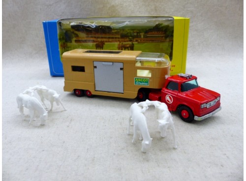 Matchbox SuperKings K-18 Camion Semi Transport de Chevaux NM Boite  coté