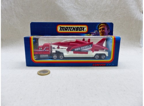 Matchbox Convoy CY-29 Camion Mack Transport d'avion "Red Rebels"