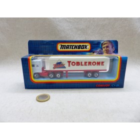 Matchbox Convoy CY-25 Camion Semi-Remorque DAF Toblerone (1)