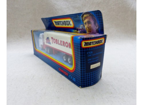 Matchbox Convoy CY-25 Camion DAF Semi-Remorque Toblerone (2)