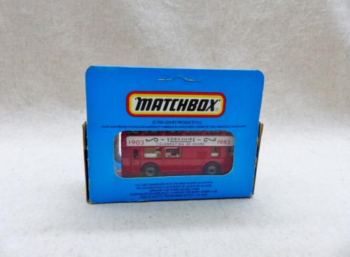 Matchbox Superfast MB17 Bus Londonien "Yorkshire Celebrating 80 Years"